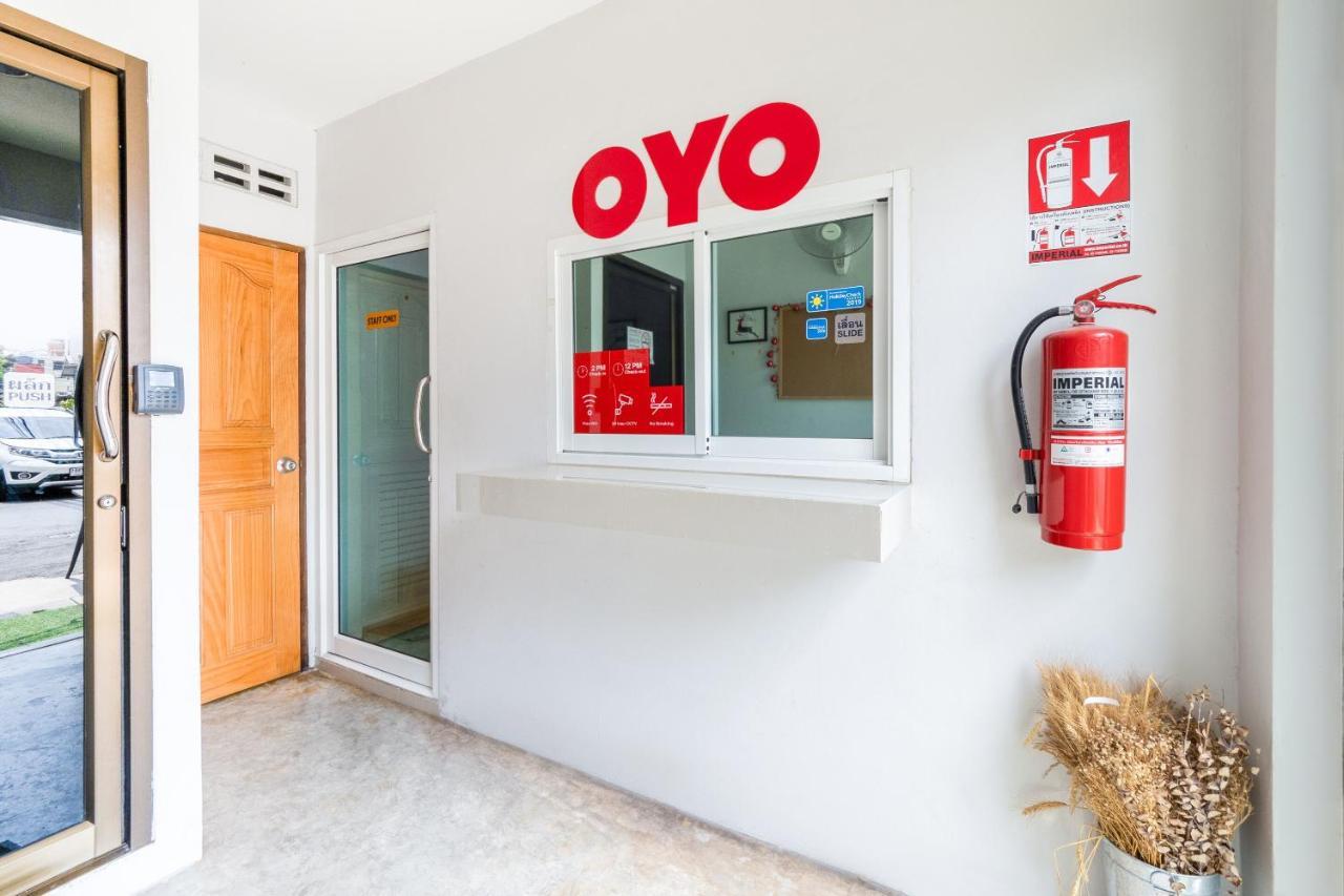 Oyo 969 Lida 1946 Hostel Bangkok Exterior photo
